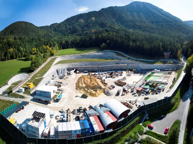 Außenansicht Baustelle Semmering-Basistunnel